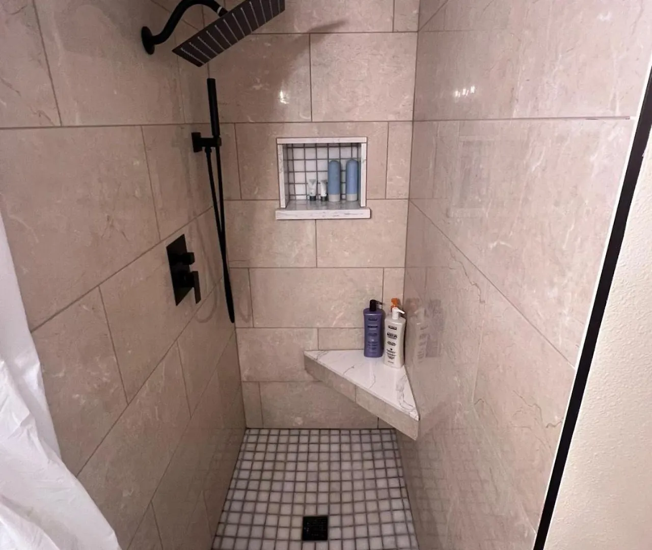 The Burke House On 19Th - 2 Bed 1 Bath Apartment Seattle